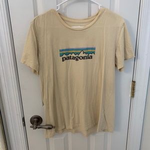 Patagonia lightweight shirt